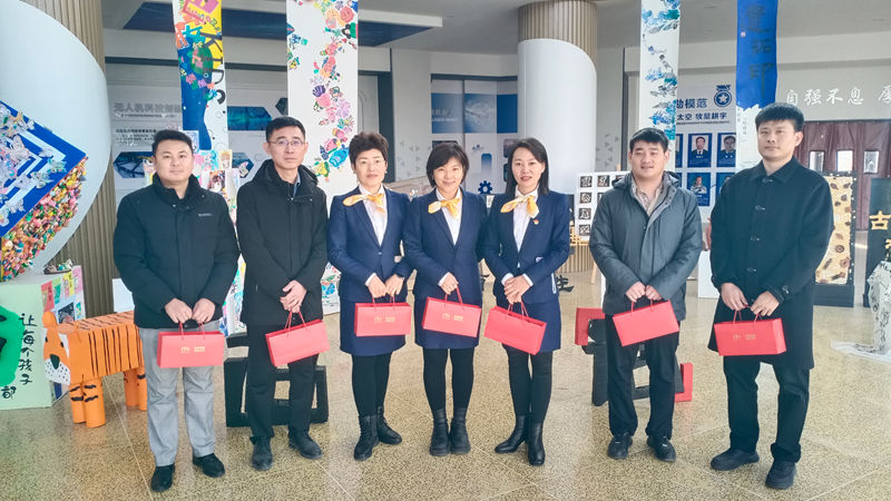 濟(jì)寧華都黨員公益服務(wù)隊(duì)開展“迎新春 送溫暖”系列活動